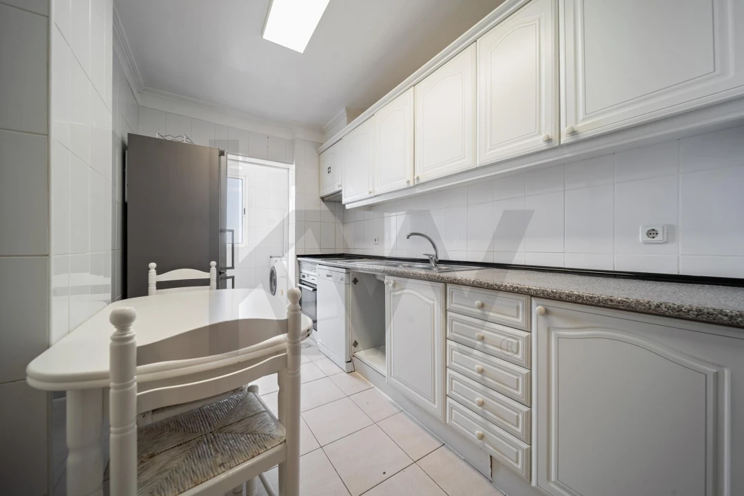 Apartamento T3 para Arrendamento em Caniço Foto 9