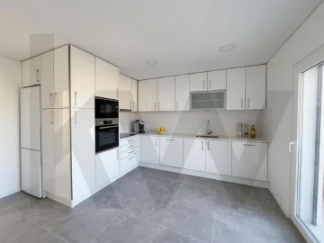 Apartamento T3 para Venda em Seixal, Arrentela e Aldeia de Paio Pires