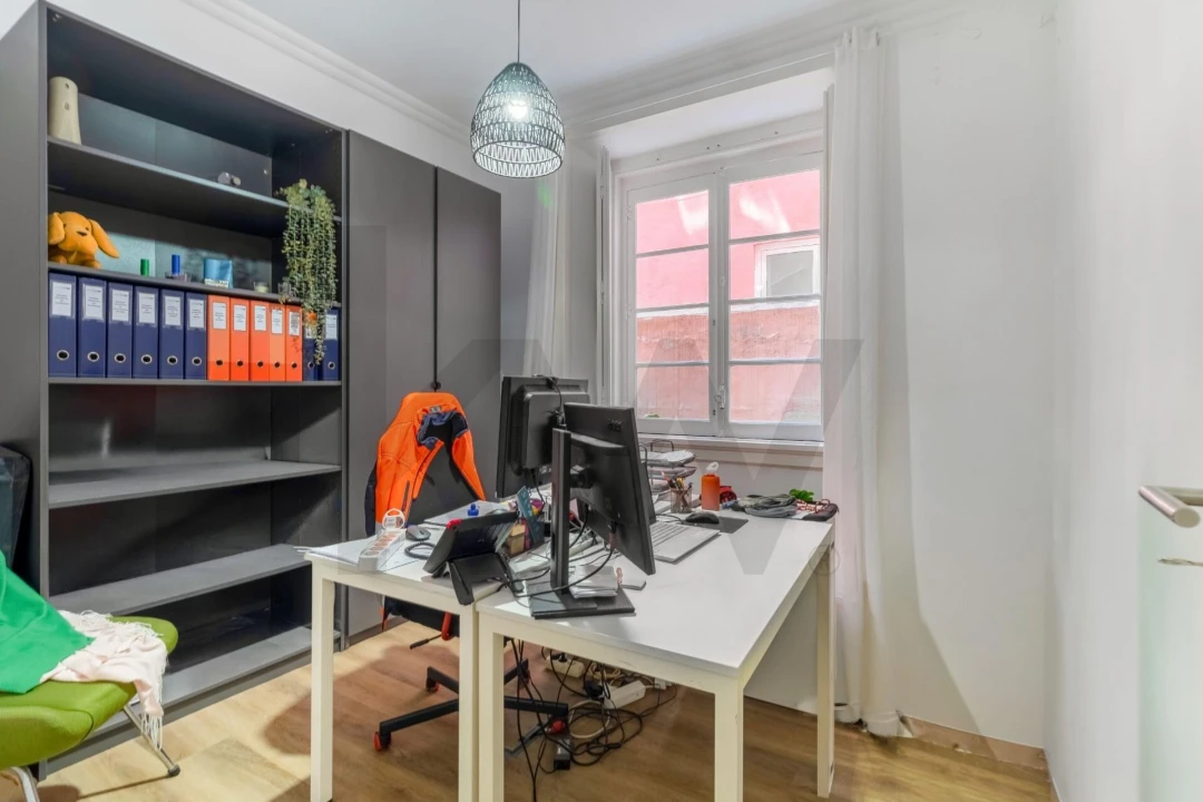 Apartamento T5 para Venda em Arroios Foto 17