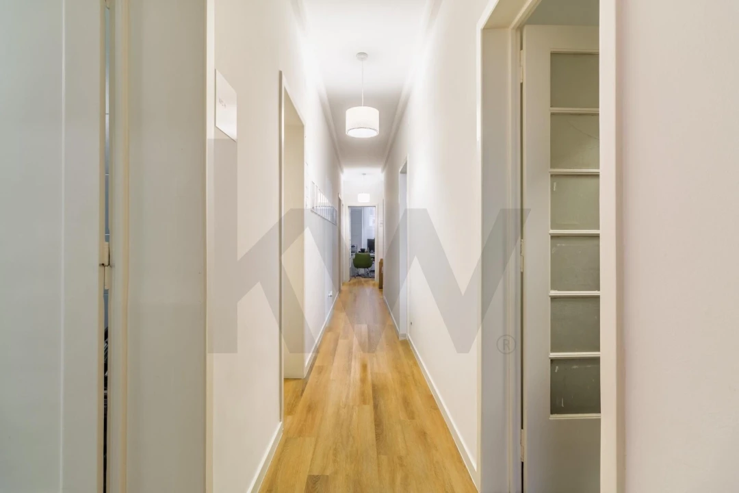 Apartamento T5 para Venda em Arroios Foto 6