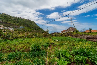 Terreno para Venda em Arco da Calheta