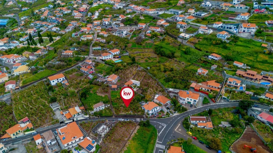Terreno para Venda em Arco da Calheta Foto 12