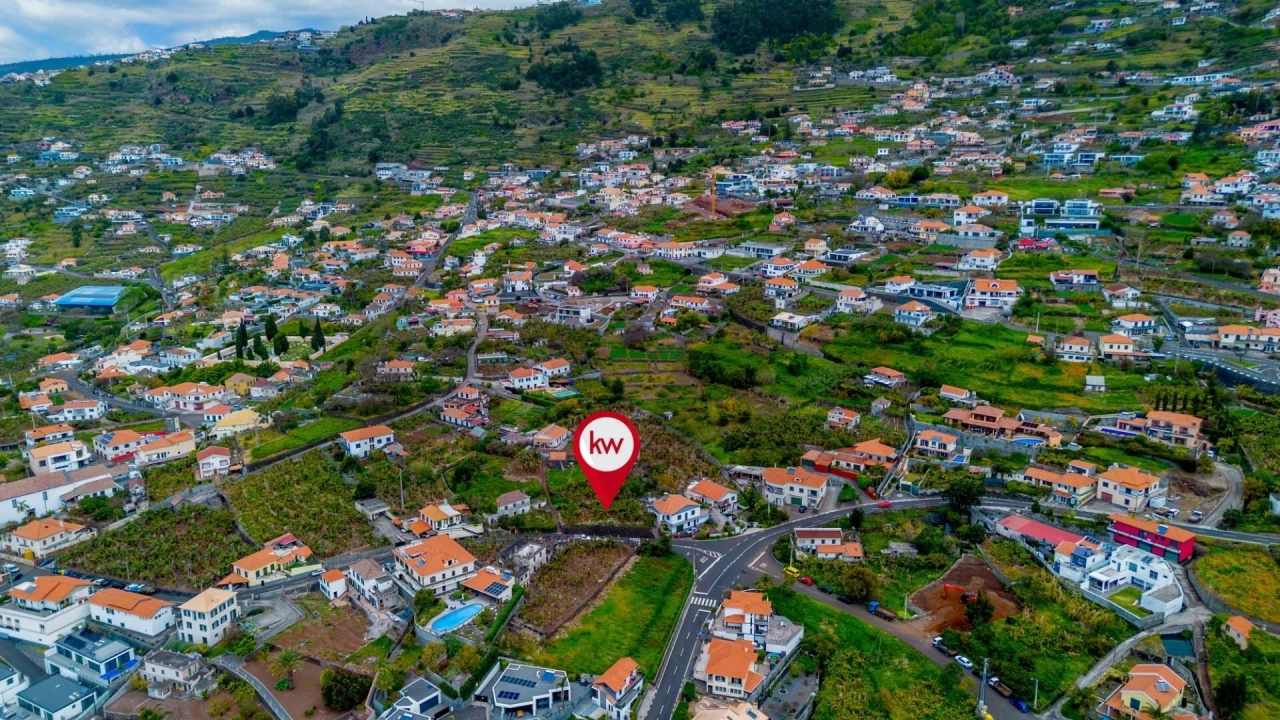Terreno para Venda em Arco da Calheta Foto 13