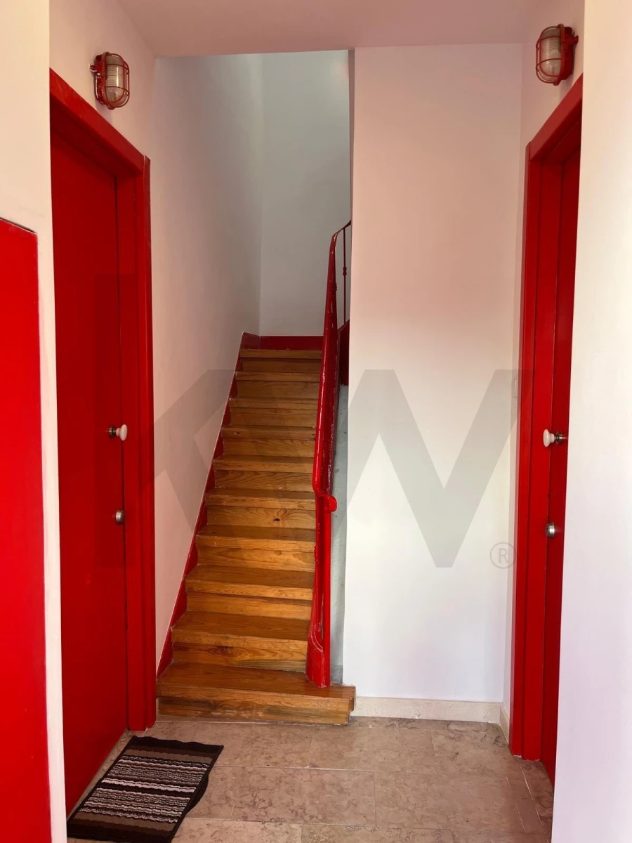 Apartamento T1 para Venda em Ajuda Foto 2