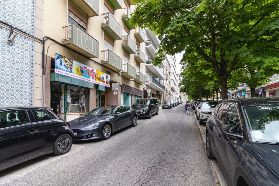 Apartamento T1 para Venda em Avenidas Novas Foto 21