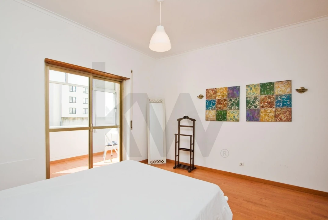Apartamento T1 para Venda em Avenidas Novas Foto 11