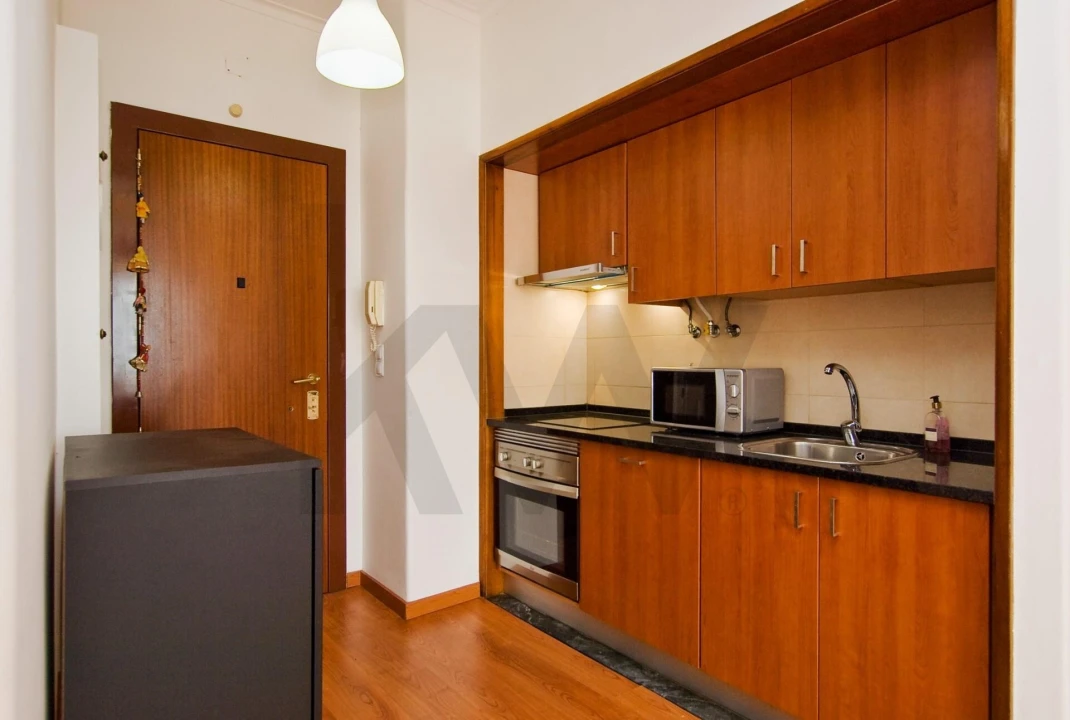 Apartamento T1 para Venda em Avenidas Novas Foto 4