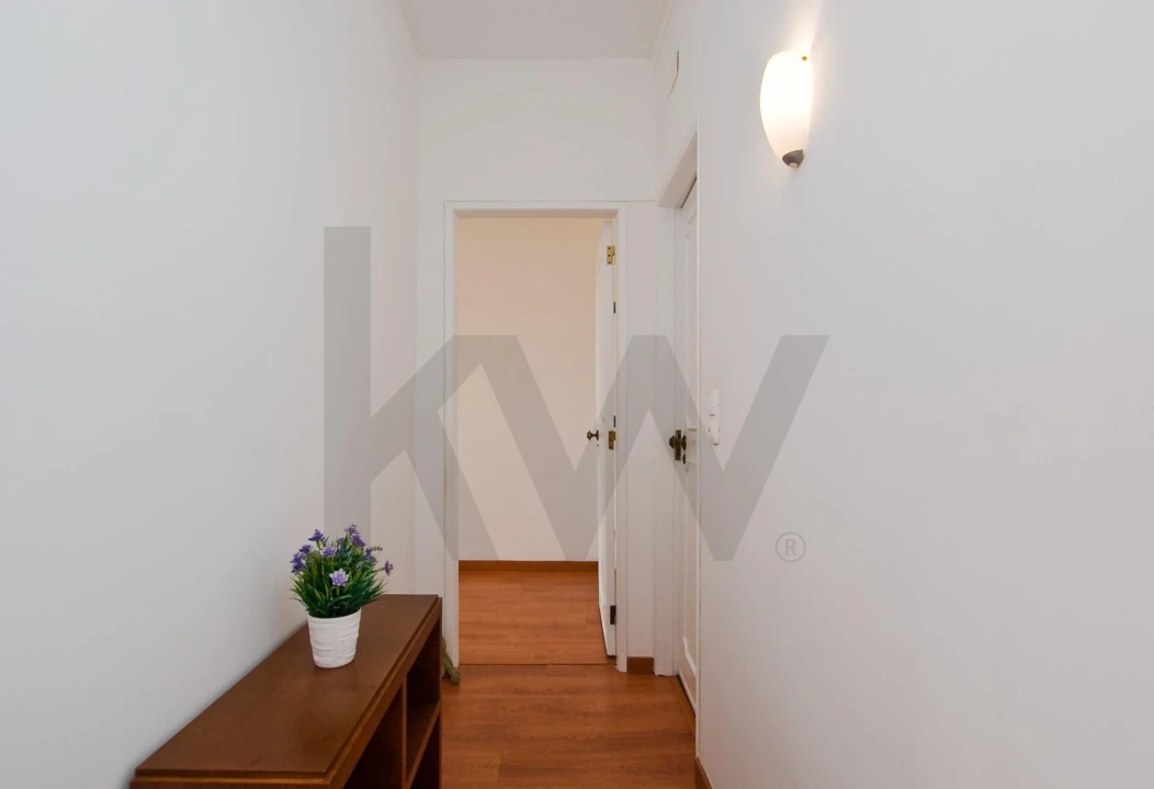Apartamento T1 para Venda em Avenidas Novas Foto 10