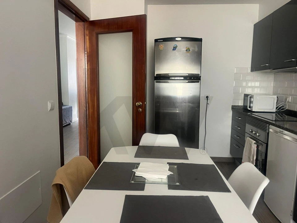 Apartamento T1 para Arrendamento em Santo Antonio Foto 8