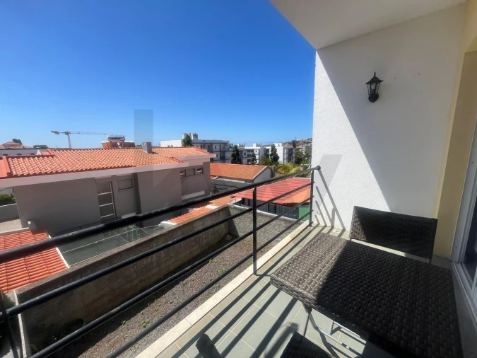 Apartamento T1 para Arrendamento em Santo Antonio Foto 3