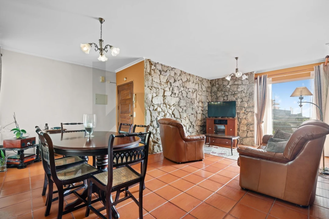 Apartamento T3 para Venda em Caniço Foto 3