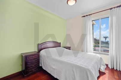 Apartamento T3 para Venda em Caniço
