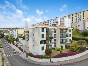 Apartamento T3 para Venda em Caniço
