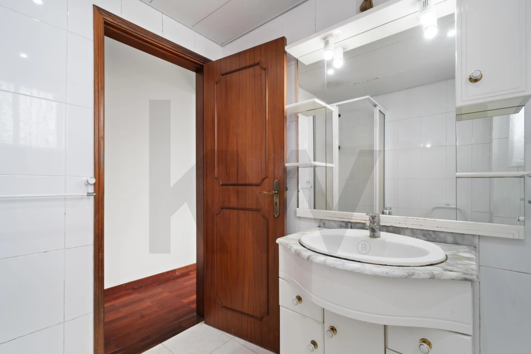 Apartamento T3 para Venda em Caniço Foto 13