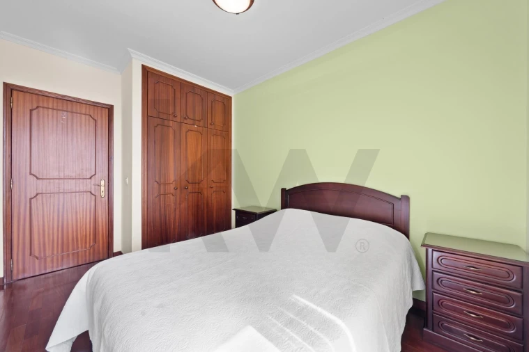 Apartamento T3 para Venda em Caniço Foto 16