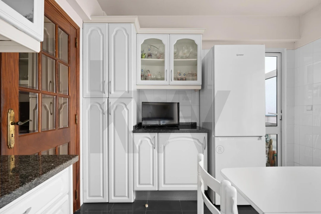 Apartamento T3 para Venda em Caniço Foto 8