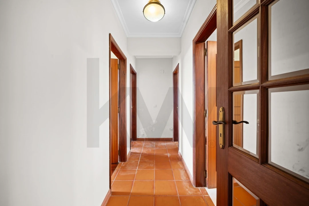 Apartamento T3 para Venda em Caniço Foto 9