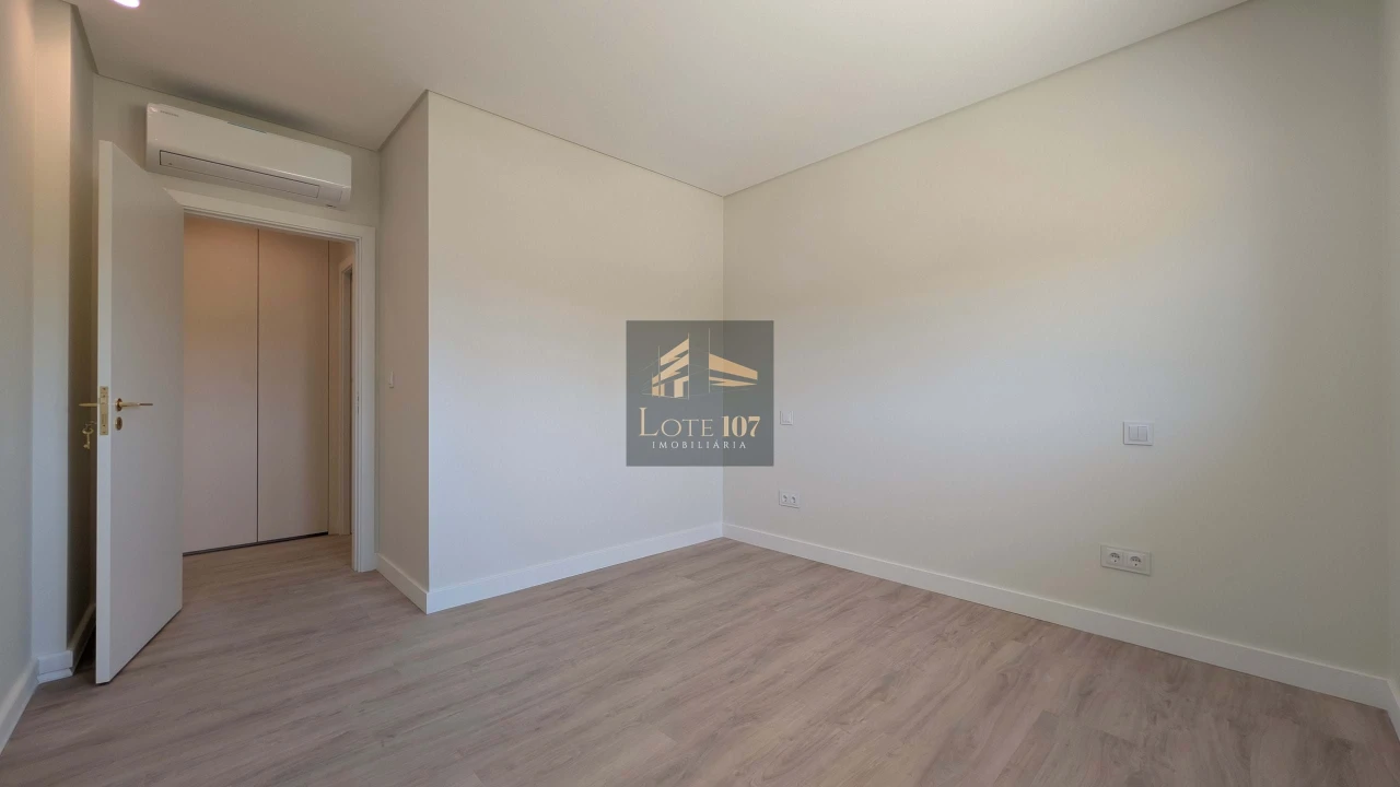Apartamento T2 para Venda em Pinhal Novo Foto 14