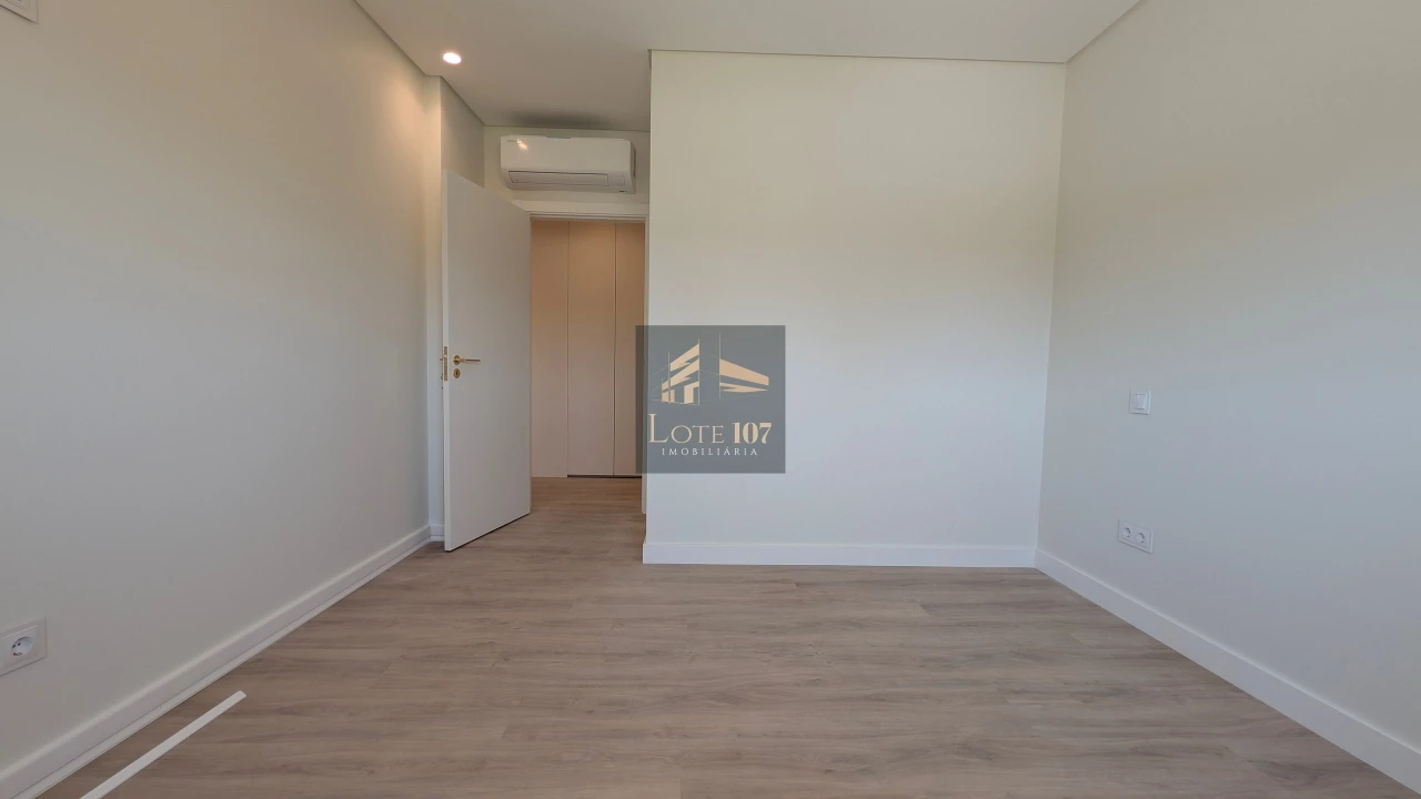 Apartamento T2 para Venda em Pinhal Novo Foto 15
