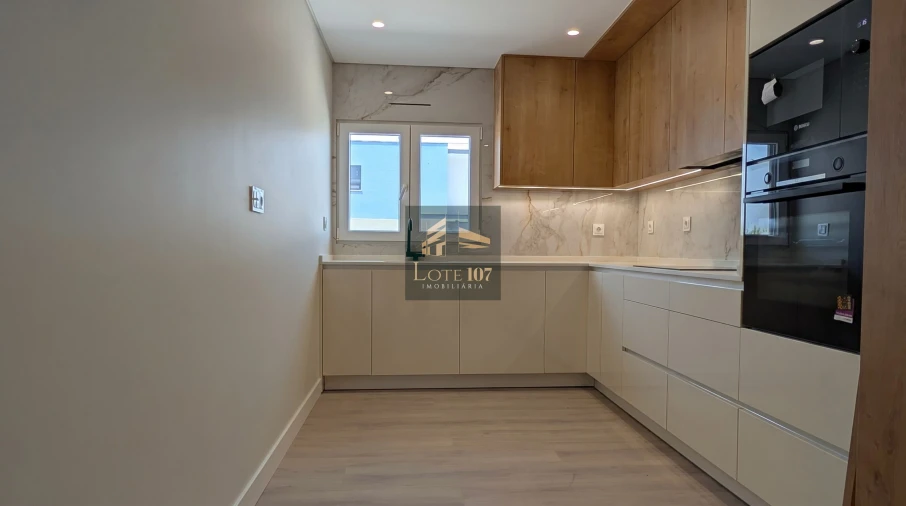 Apartamento T2 para Venda em Pinhal Novo Foto 4