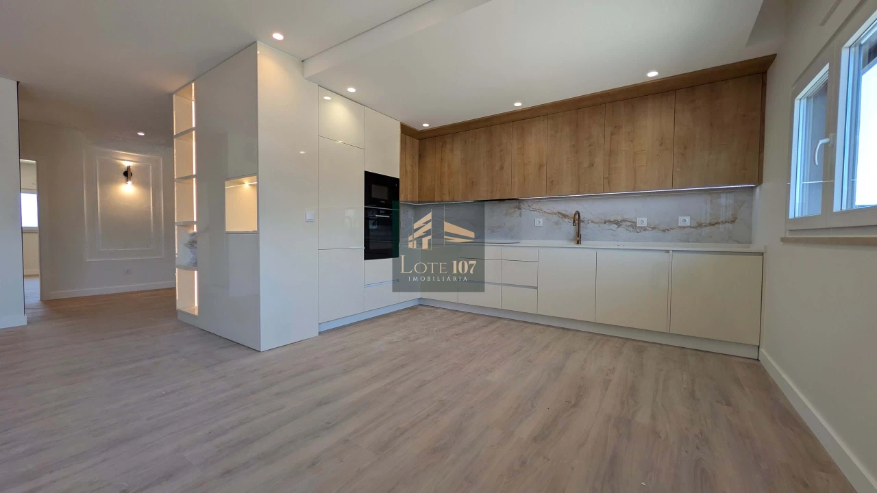 Apartamento T2 para Venda em Pinhal Novo Foto 2
