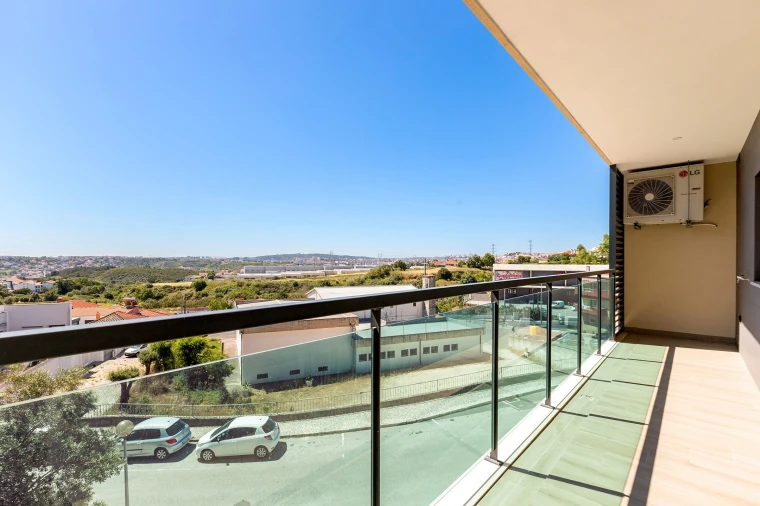 Apartamento T3 para Venda em Pontinha e Famões Foto 17