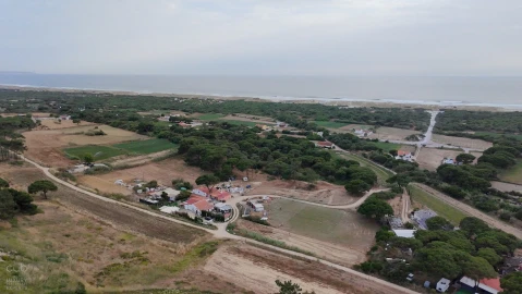 Terreno para Venda em Charneca de Caparica e Sobreda