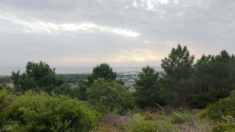 Terreno para Venda em Charneca de Caparica e Sobreda