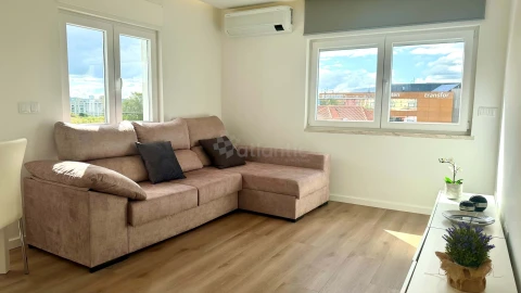 Apartamento T1 para Venda em Carnide