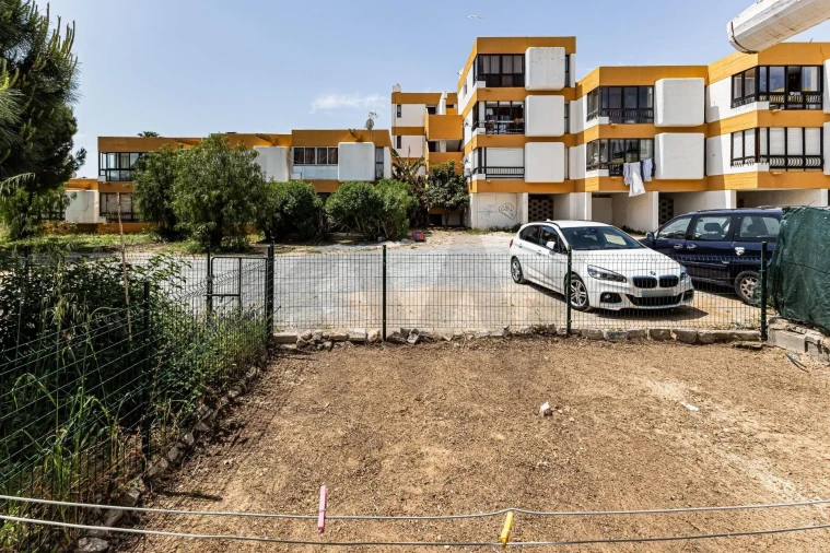 Moradia T1 para Venda em Albufeira e Olhos de Água Foto 15