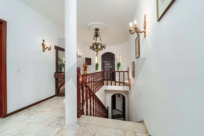 Moradia T5 para Venda em Loule (São Clemente)