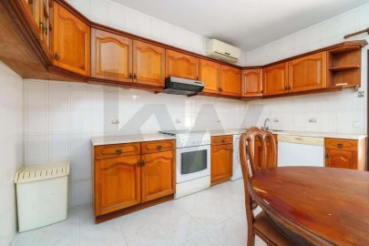 Moradia T5 para Venda em Loule (São Clemente)