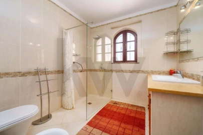 Moradia T5 para Venda em Loule (São Clemente)