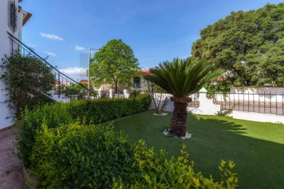 Moradia T5 para Venda em Loule (São Clemente)