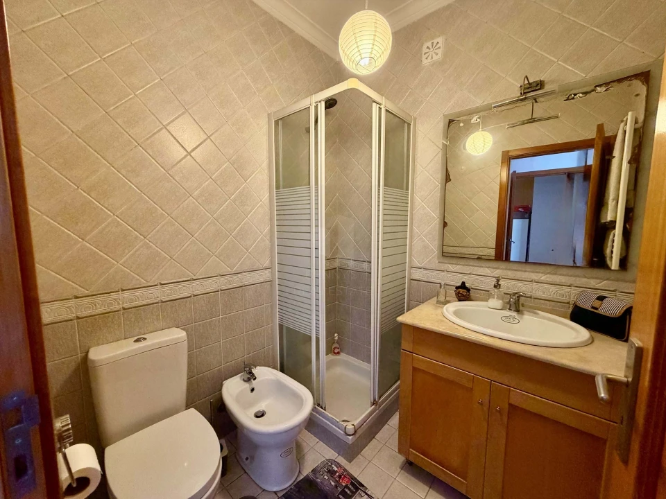 Apartamento T3 para Venda em Parceiros e Azoia Foto 20