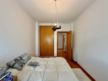 Apartamento T3 para Venda em Parceiros e Azoia
