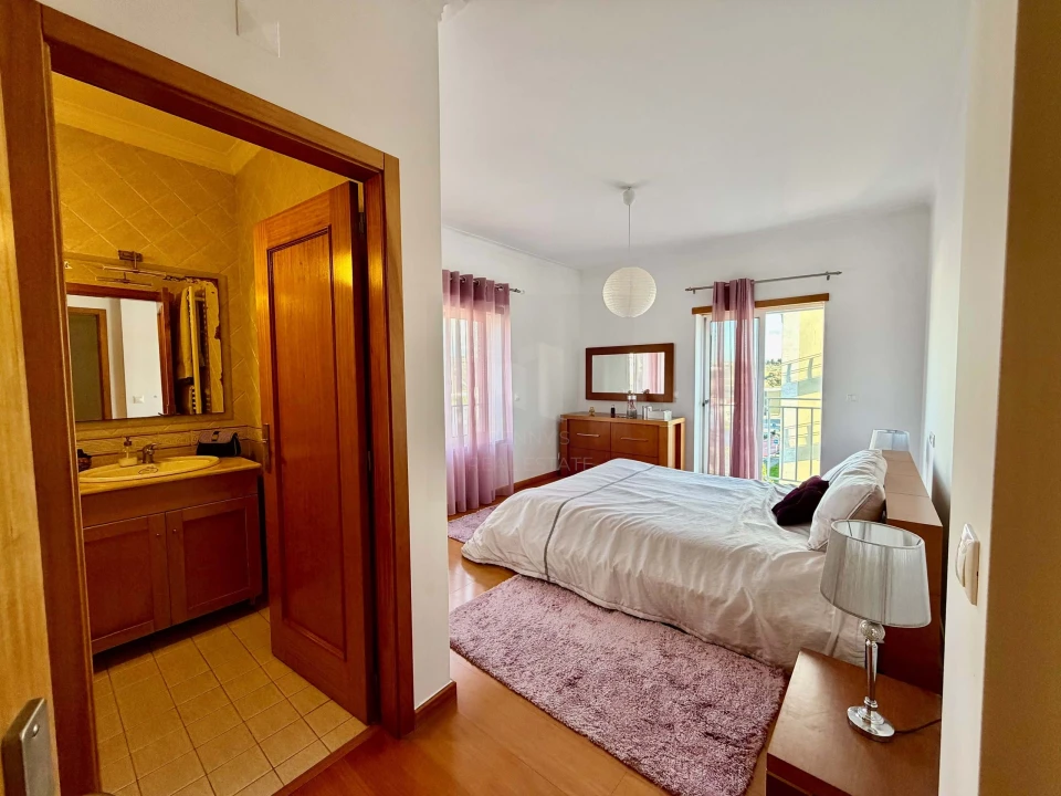 Apartamento T3 para Venda em Parceiros e Azoia Foto 19