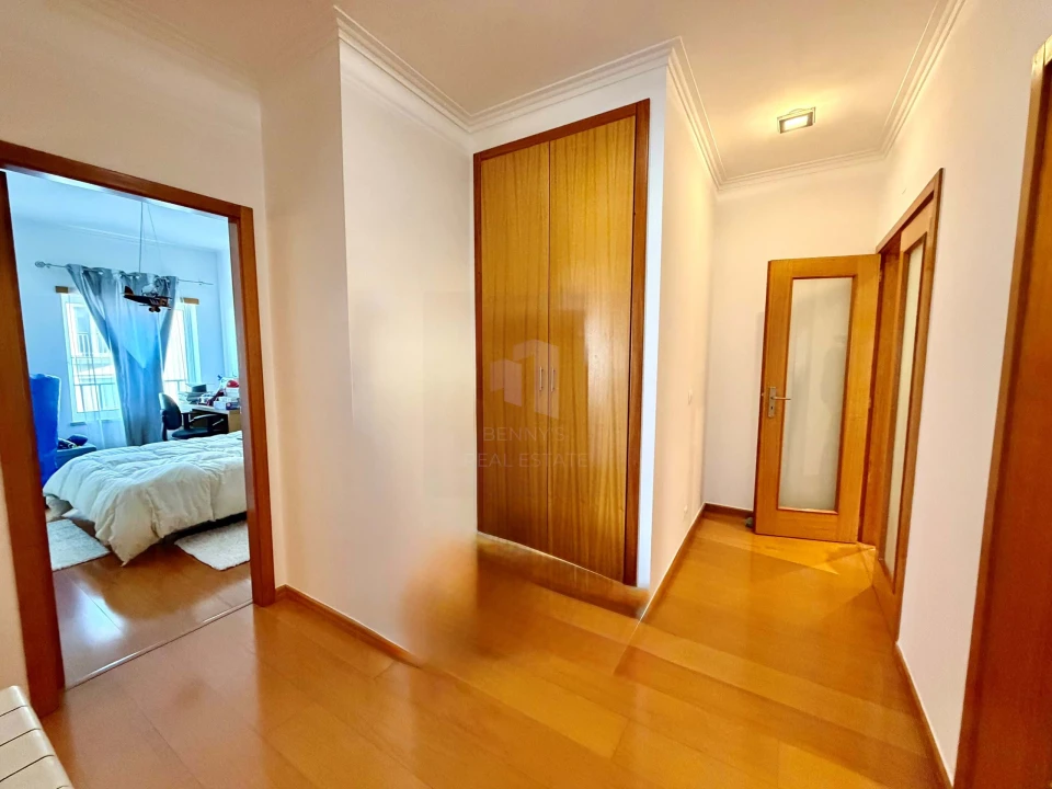 Apartamento T3 para Venda em Parceiros e Azoia Foto 11