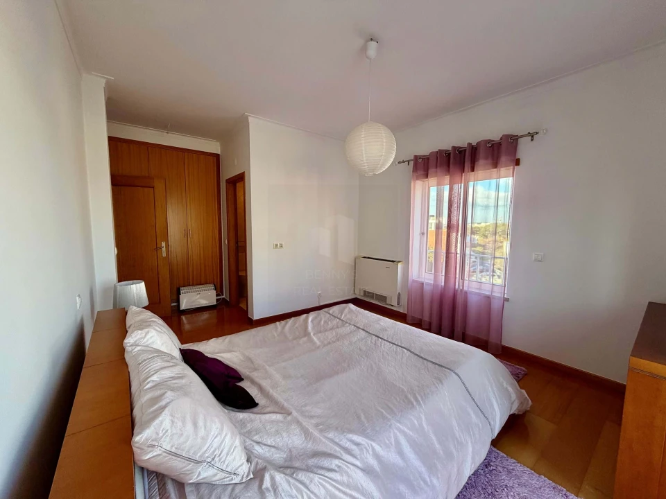 Apartamento T3 para Venda em Parceiros e Azoia Foto 23
