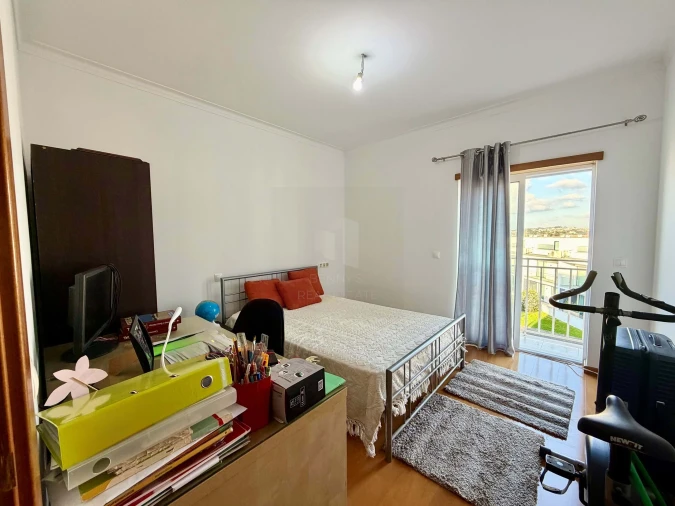 Apartamento T3 para Venda em Parceiros e Azoia Foto 14