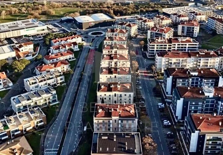 Apartamento T3 para Venda em Parceiros e Azoia