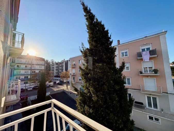 Apartamento T3 para Venda em Parceiros e Azoia Foto 4