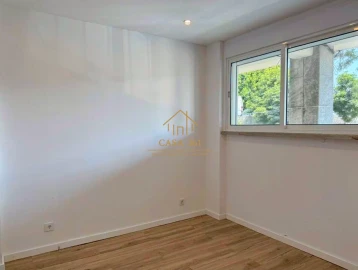 Apartamento T2 para Venda em Sacavém e Prior Velho
