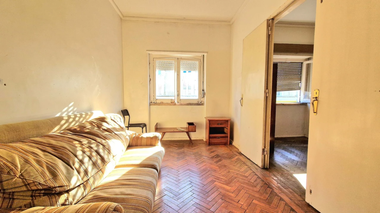 Apartamento T2 para Venda em Penha de França Foto 14