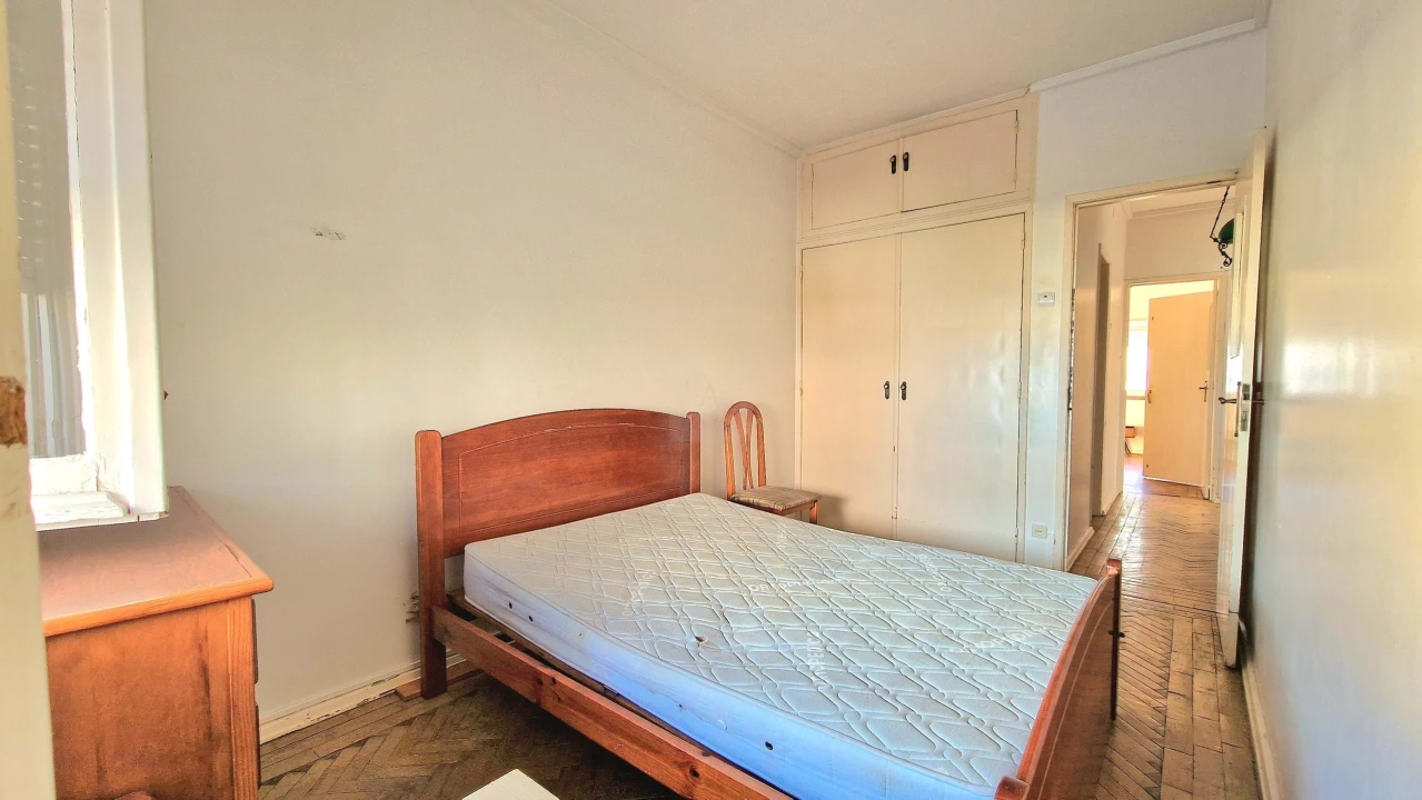 Apartamento T2 para Venda em Penha de França Foto 2