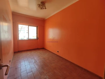 Apartamento T3 para Venda em Seixal, Arrentela e Aldeia de Paio Pires