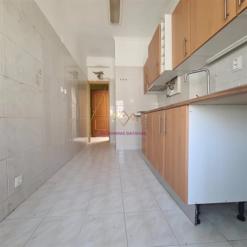 Apartamento T3 para Venda em Seixal, Arrentela e Aldeia de Paio Pires Foto 7