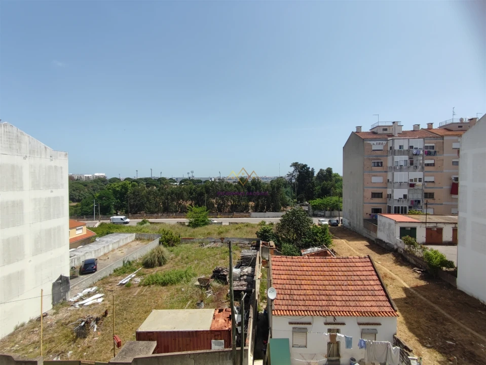 Apartamento T3 para Venda em Seixal, Arrentela e Aldeia de Paio Pires Foto 13
