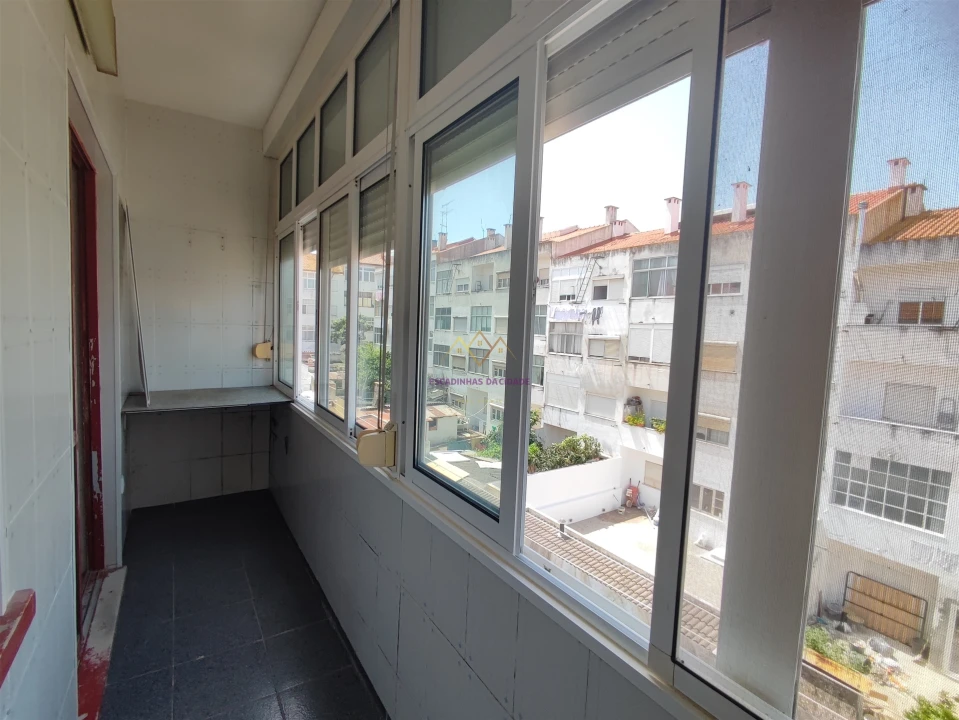Apartamento T3 para Venda em Seixal, Arrentela e Aldeia de Paio Pires Foto 16