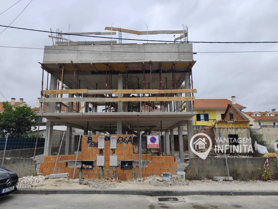 Moradia T3 para Venda em Quinta do Conde Foto 2